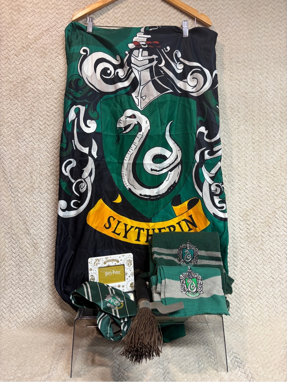 Harry Potter Slytherin Lot Banner Scarves Tie Broom Frame Bundle
